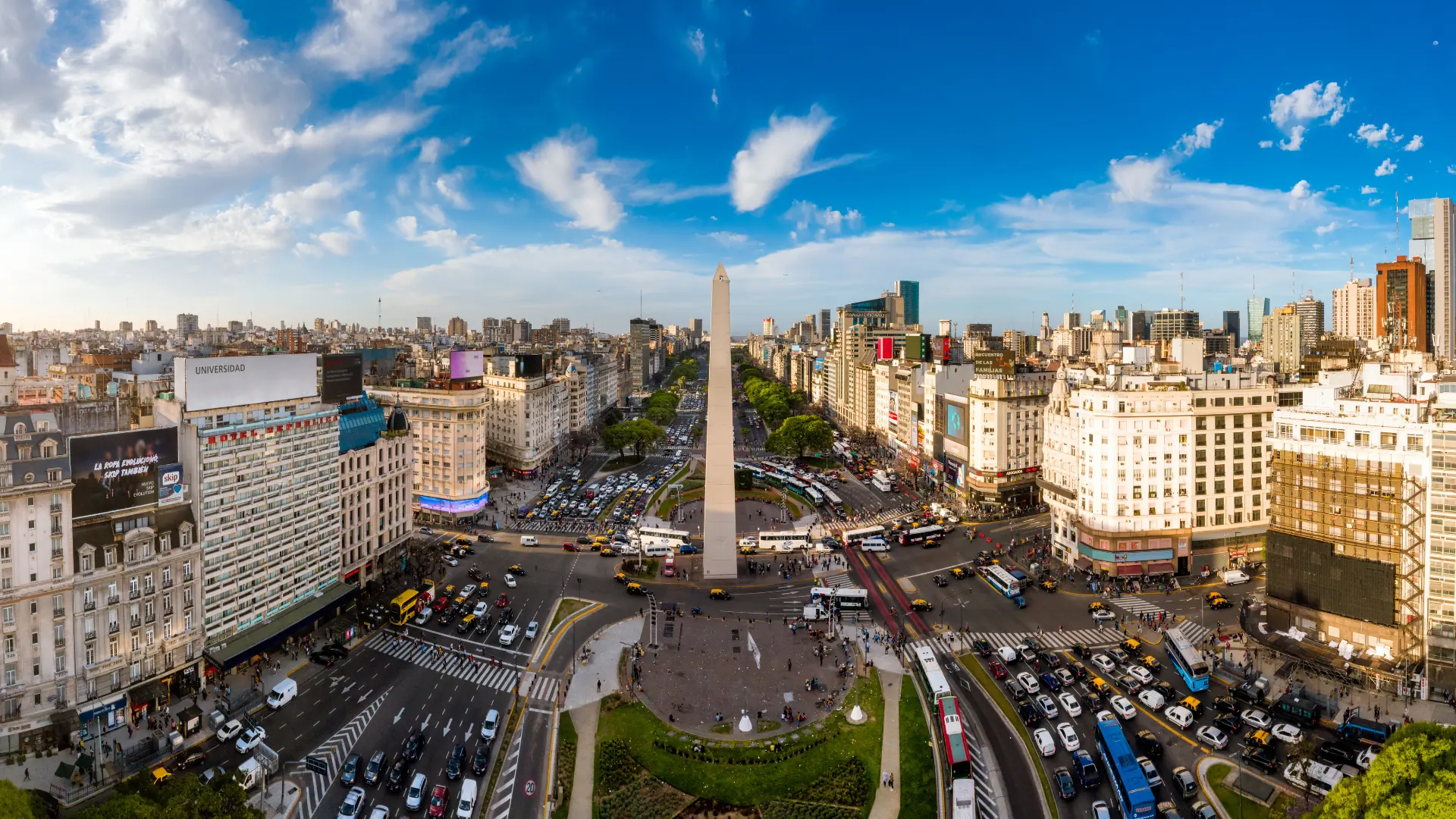 Vista panorámica de Buenos Aires y el Obelisco